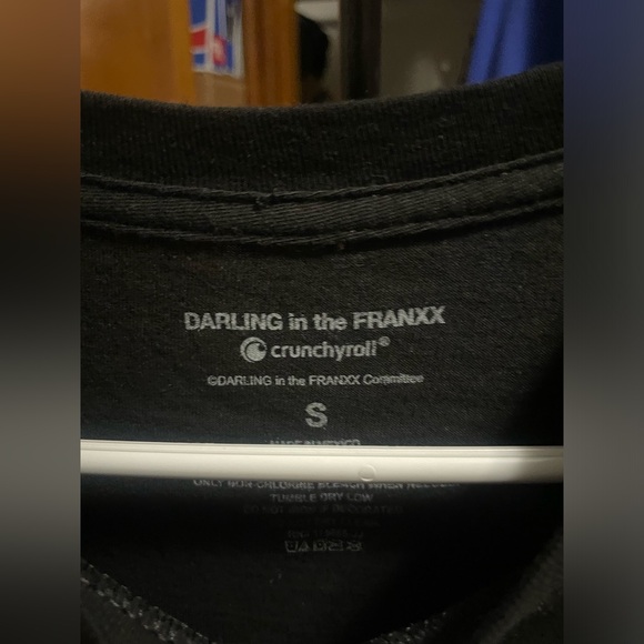 Darling in the Franxx Crunchyroll Black & White Short Sleeve T-Shirt Size S - Picture 4 of 5